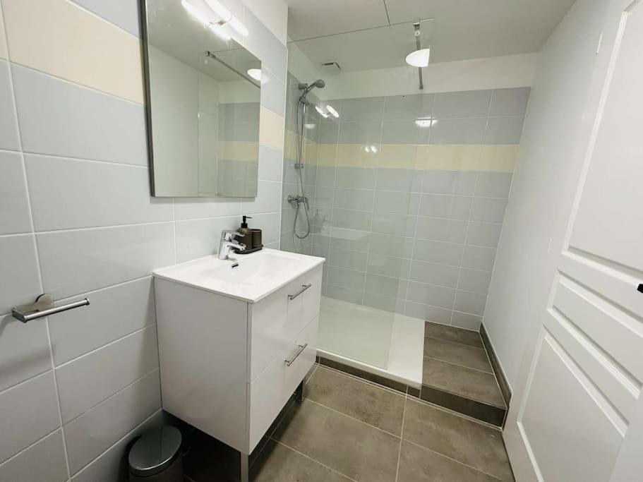 5- Hypercentre - 4Pers - Clim - Terrasse - Netflix Apartment ลีบอร์น ภายนอก รูปภาพ