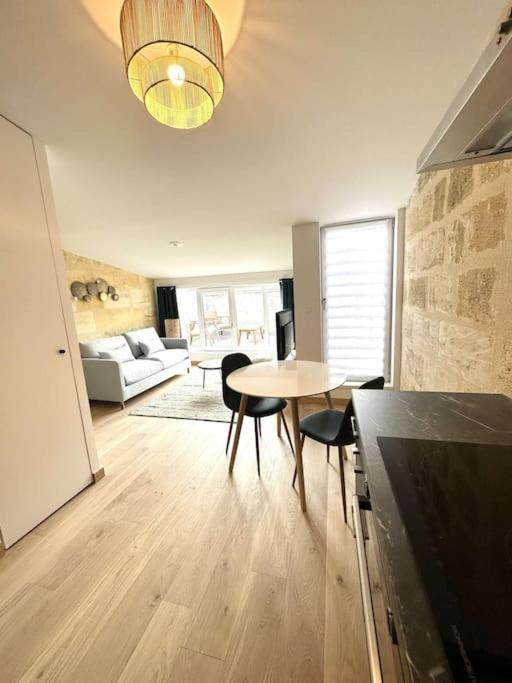 5- Hypercentre - 4Pers - Clim - Terrasse - Netflix Apartment ลีบอร์น ภายนอก รูปภาพ